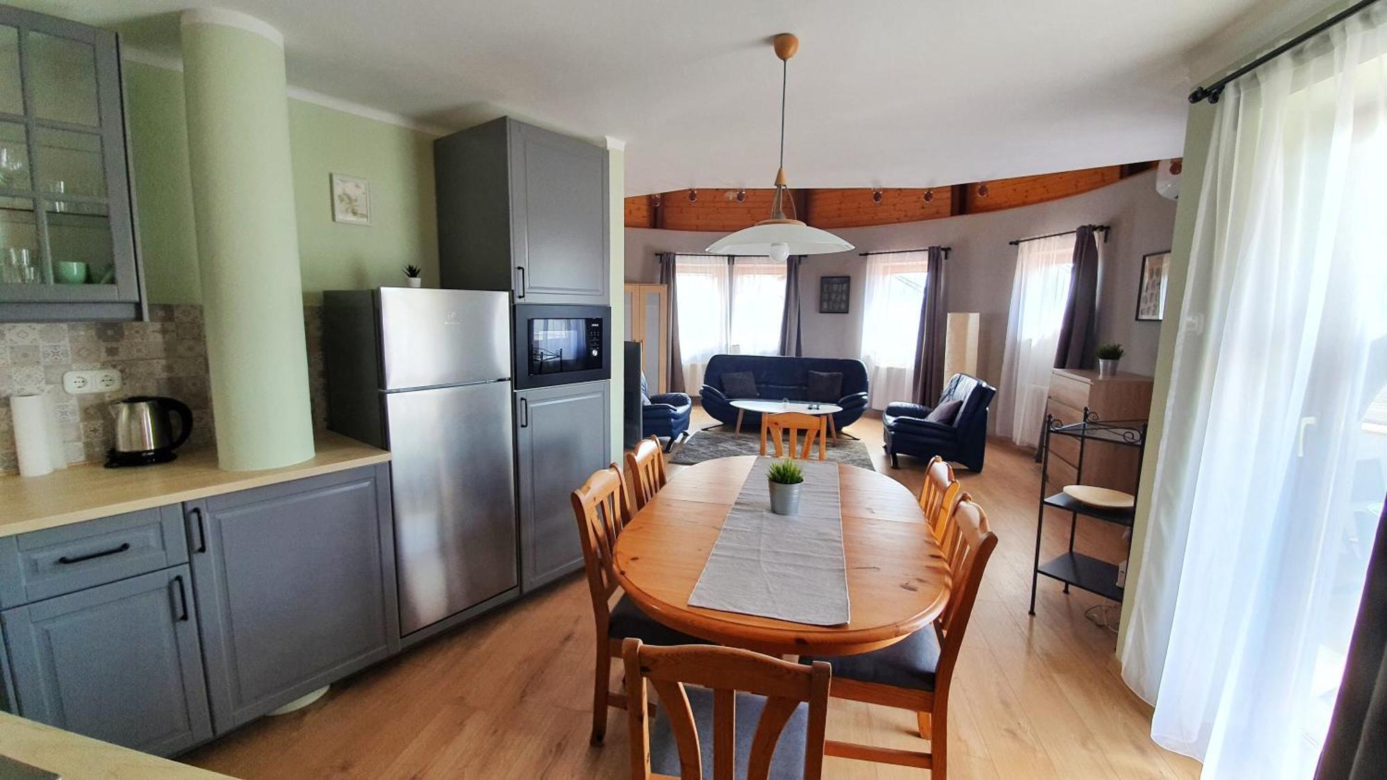Pannonia Apartman Esztergom Kamer foto