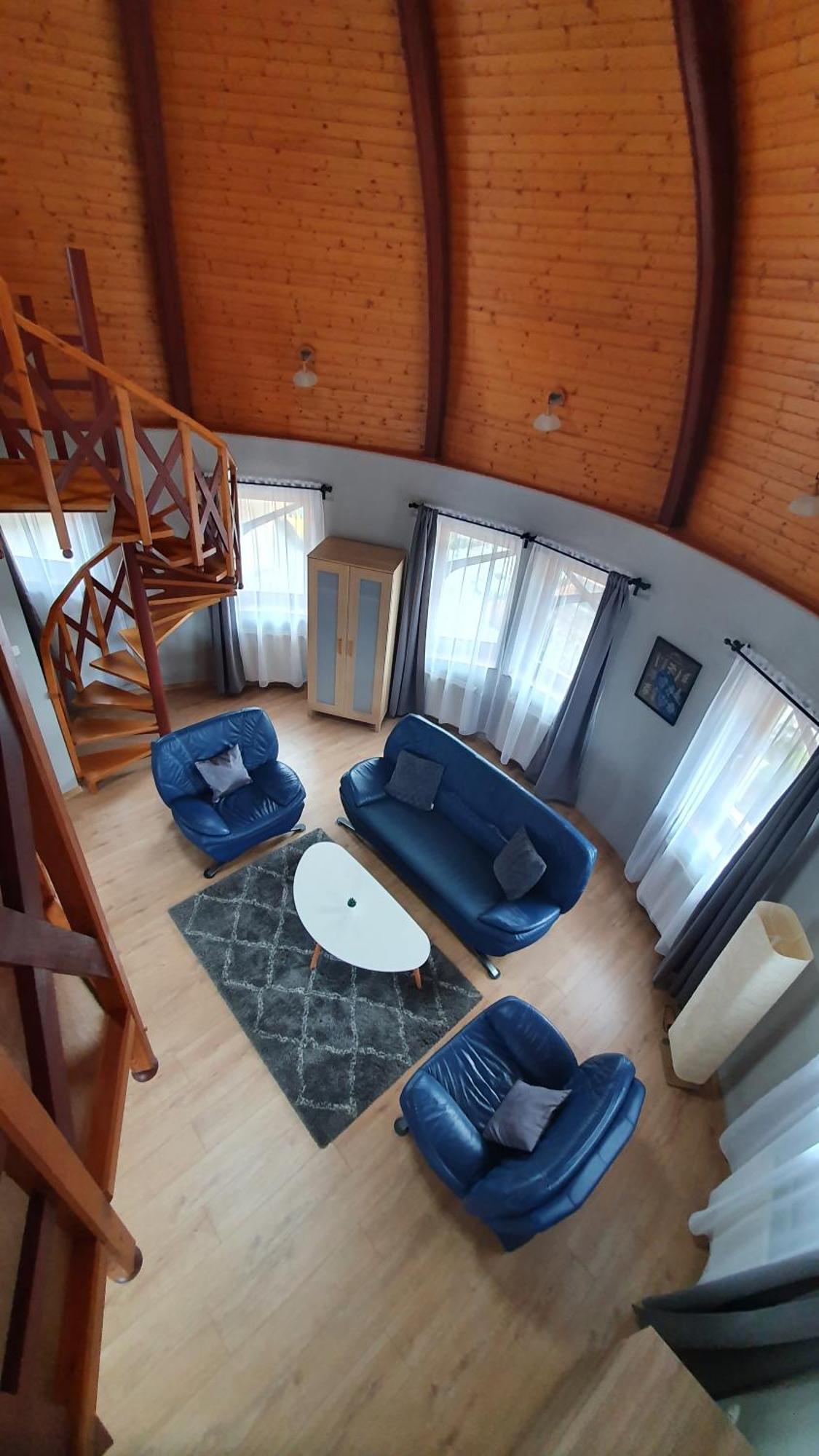 Pannonia Apartman Esztergom Kamer foto