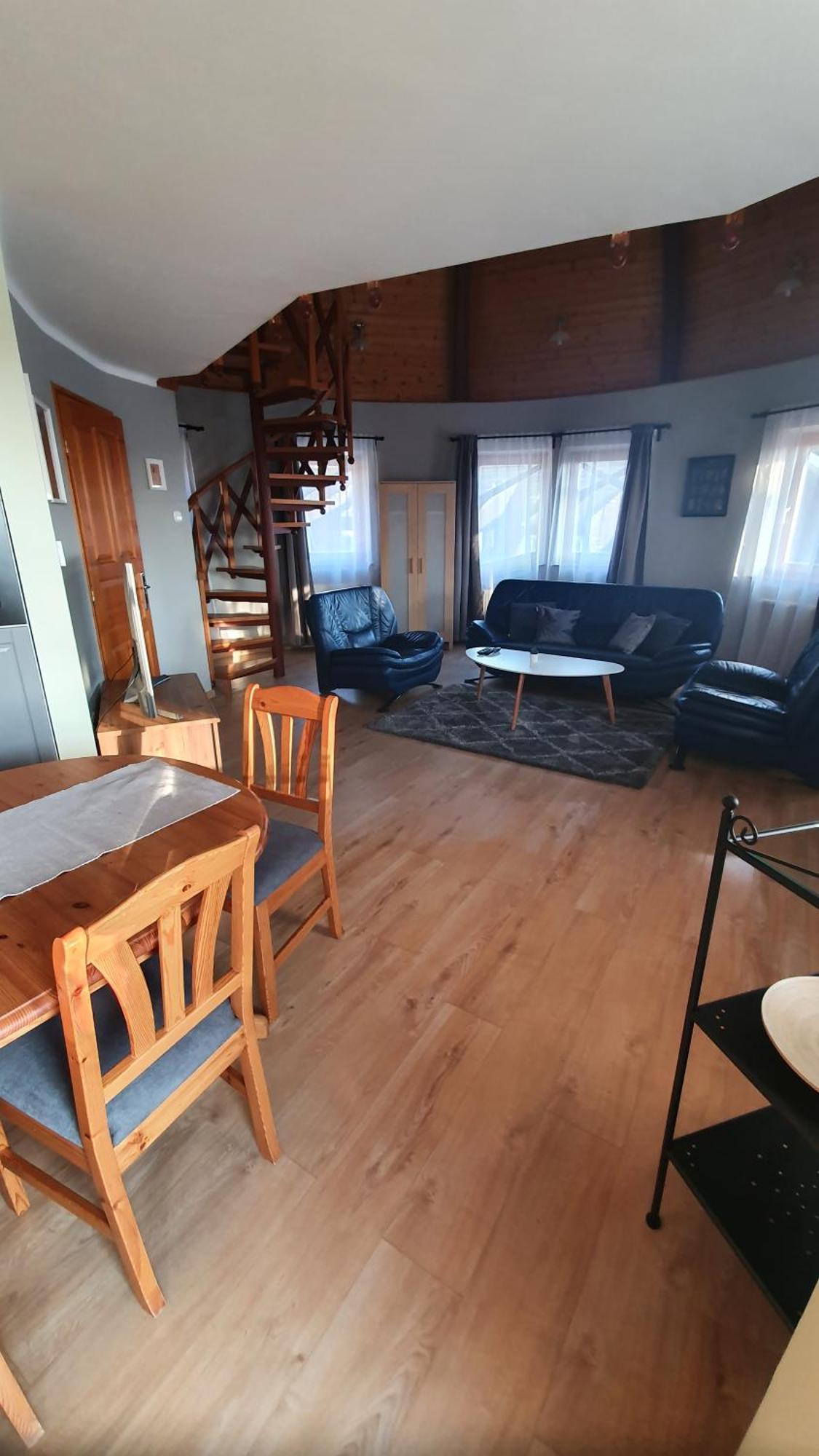 Pannonia Apartman Esztergom Kamer foto
