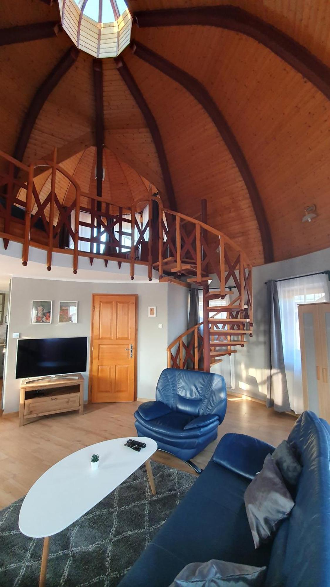 Pannonia Apartman Esztergom Kamer foto