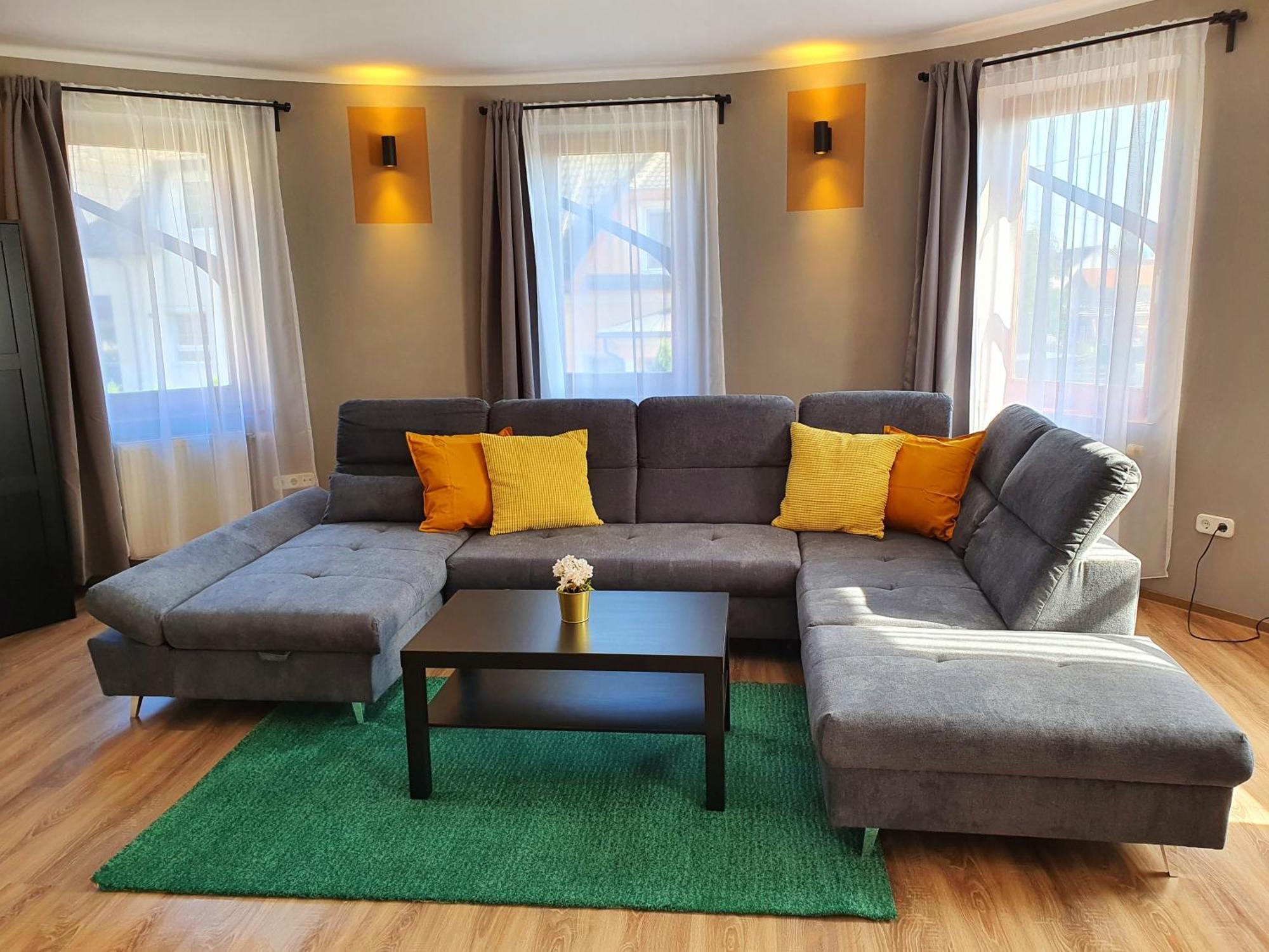 Pannonia Apartman Esztergom Kamer foto